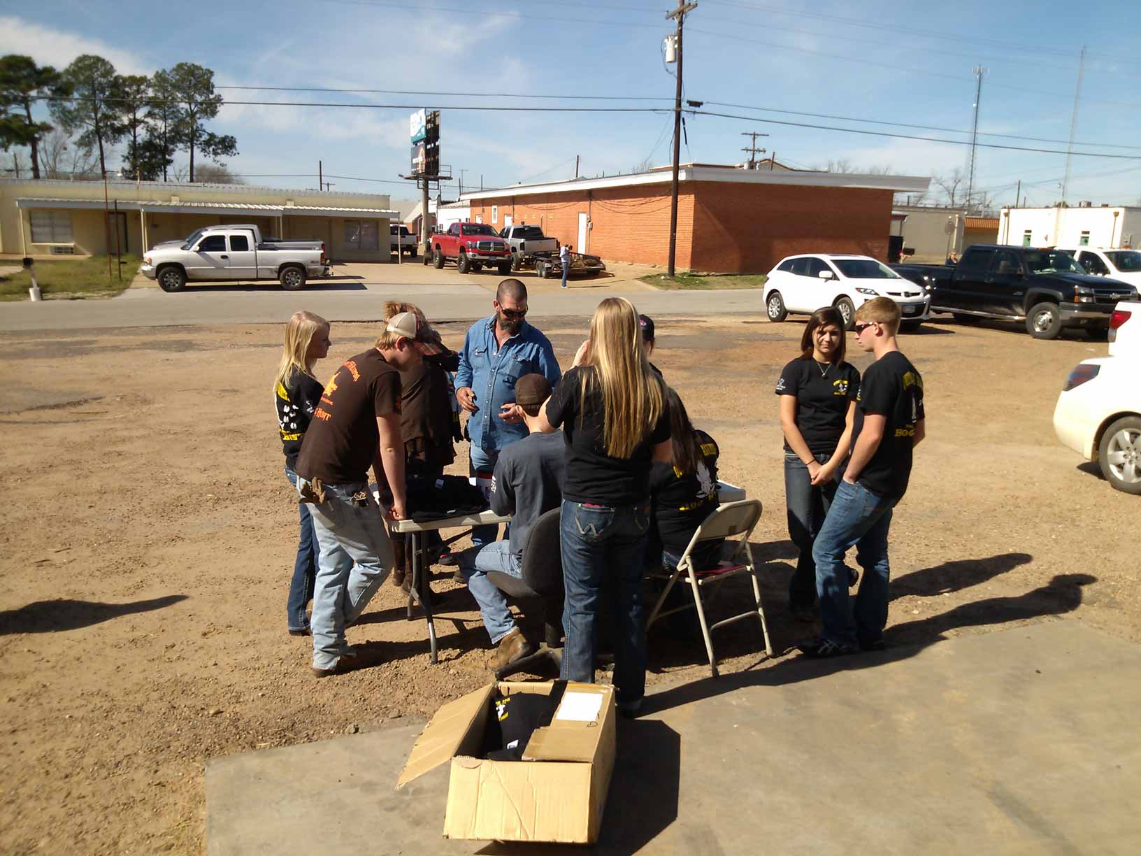 Potts Feed Store Hog Hunt WeighIn 2313 At Potts Feed Store Quitman